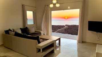 House, Smoking | 2 bedrooms