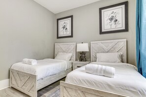 House (2 Bedrooms) | Interior - Explore Minneapolis! Pet-friendly Home w/ Sunroom (Minneapolis)