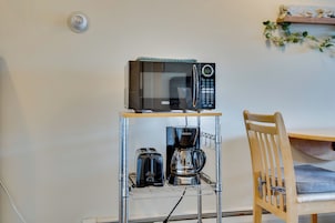 Apartment (0 Bedroom) | Interior