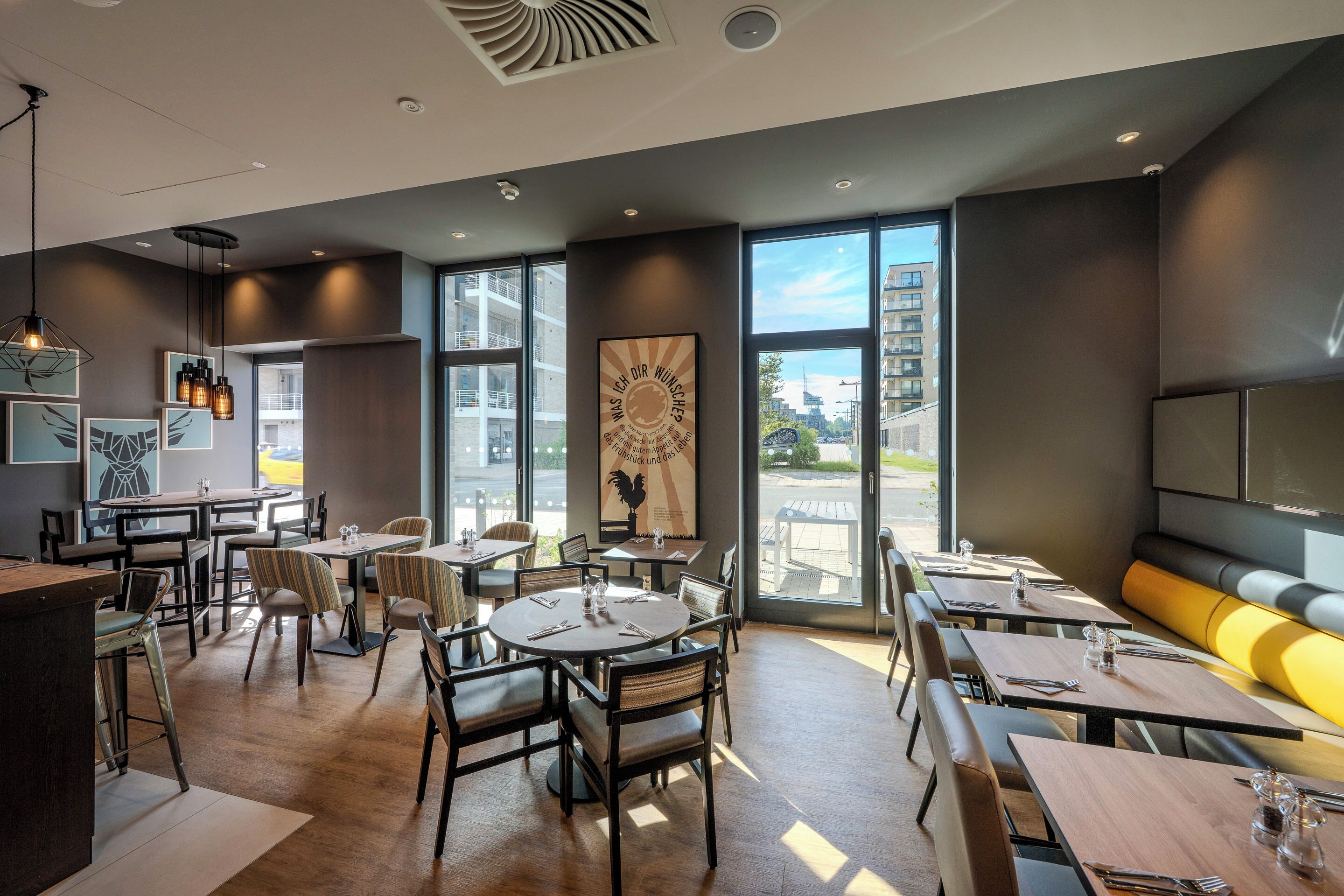 Tägliches Frühstücksbuffet gegen Gebühr