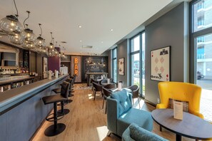 Bar (in der Unterkunft)