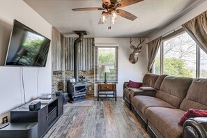 House (2 Bedrooms) | Front of property