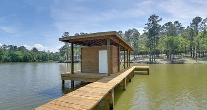 Angler's Escape on Lake Livingston w/ Private Dock