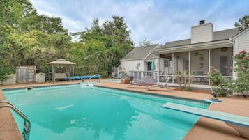House (3 Bedrooms) | Front of property