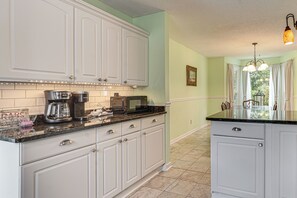 House (3 Bedrooms) | Interior - Screened Porch, Private Pool! Family Home in Aiken (Aiken)