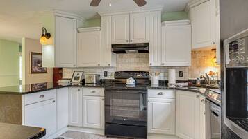 Rumah (3 Bedrooms) | Interior