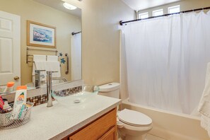 Interior - Pets Welcome! Yucca Valley Haven w/ Fenced Yard (Yucca Valley)