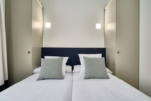 2 slaapkamers, een strijkplank/strijkijzer, reisbedje, gratis wifi
