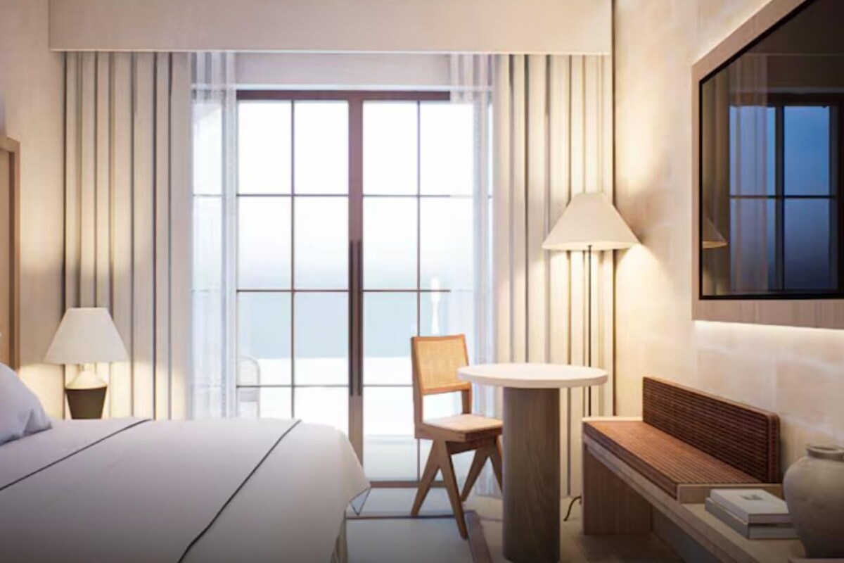 Hypo-allergenic bedding available, minibar, in-room safe, desk