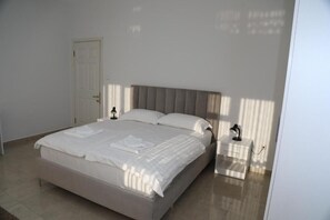 Double Room, City View | Free WiFi