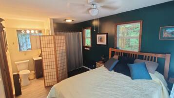 1 bedroom, bed sheets