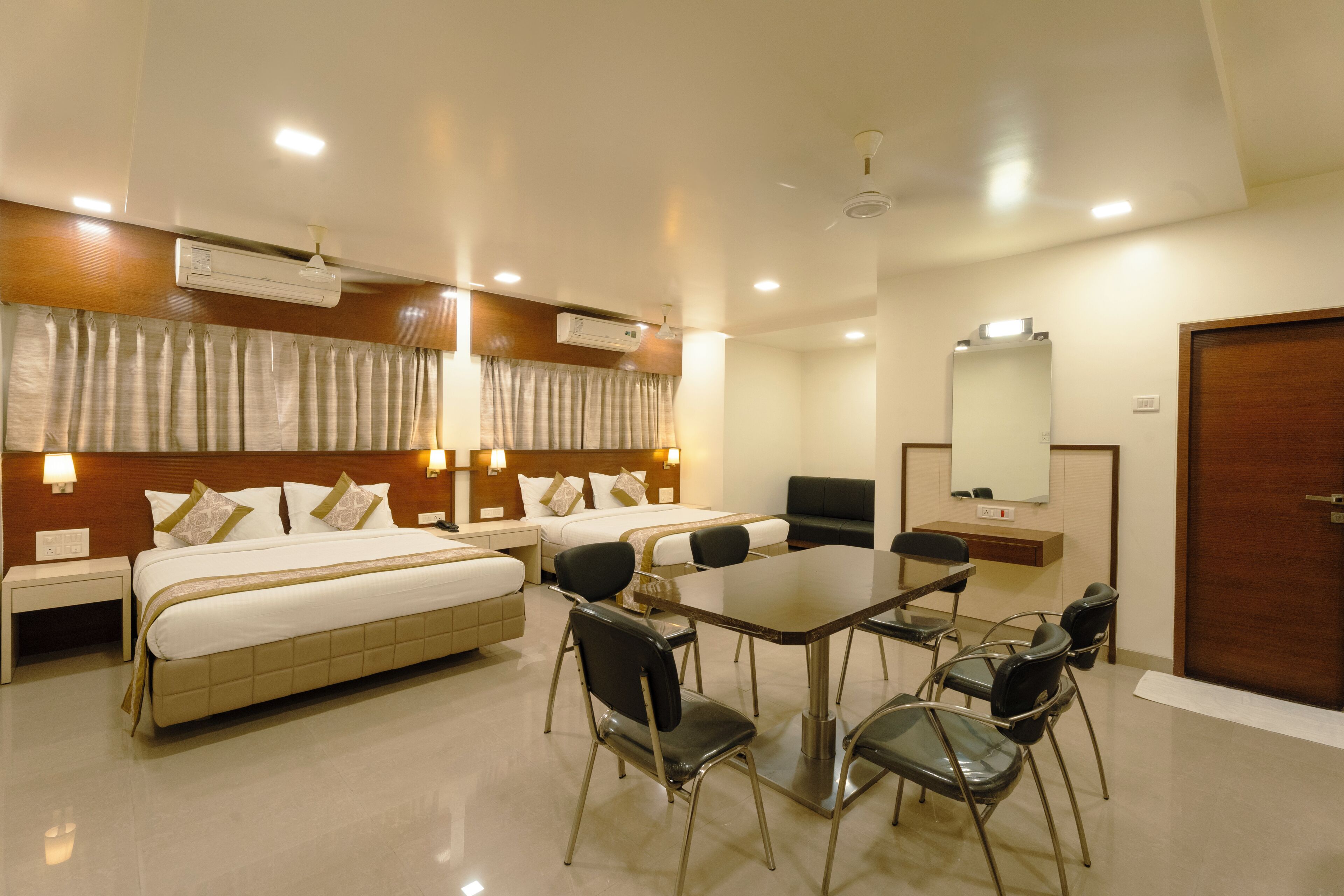 Deluxe Quadruple Room, Air conditioning, City View | Laptop workspace, iron/ironing board, free WiFi