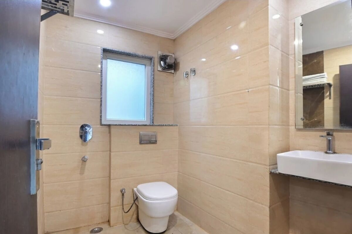 Deluxe Room | Bathroom