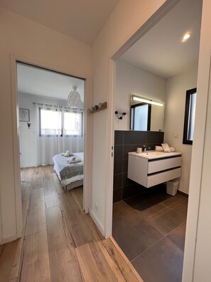 3 bedrooms, desk, iron/ironing board, WiFi - House 2 to 6 pers, luminous, cosy, Beach at 600m, Classified tourism   (Bénodet)