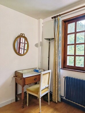 Casa, 5 camere da letto, bagno privato, vista giardino | Interni