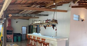 Maison Prestige, climatisation | Bar (sur place)