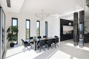 Dining - Villa Odeona ZadarVillas (Zadar)
