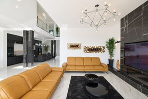 TV - Villa Odeona ZadarVillas (Zadar)