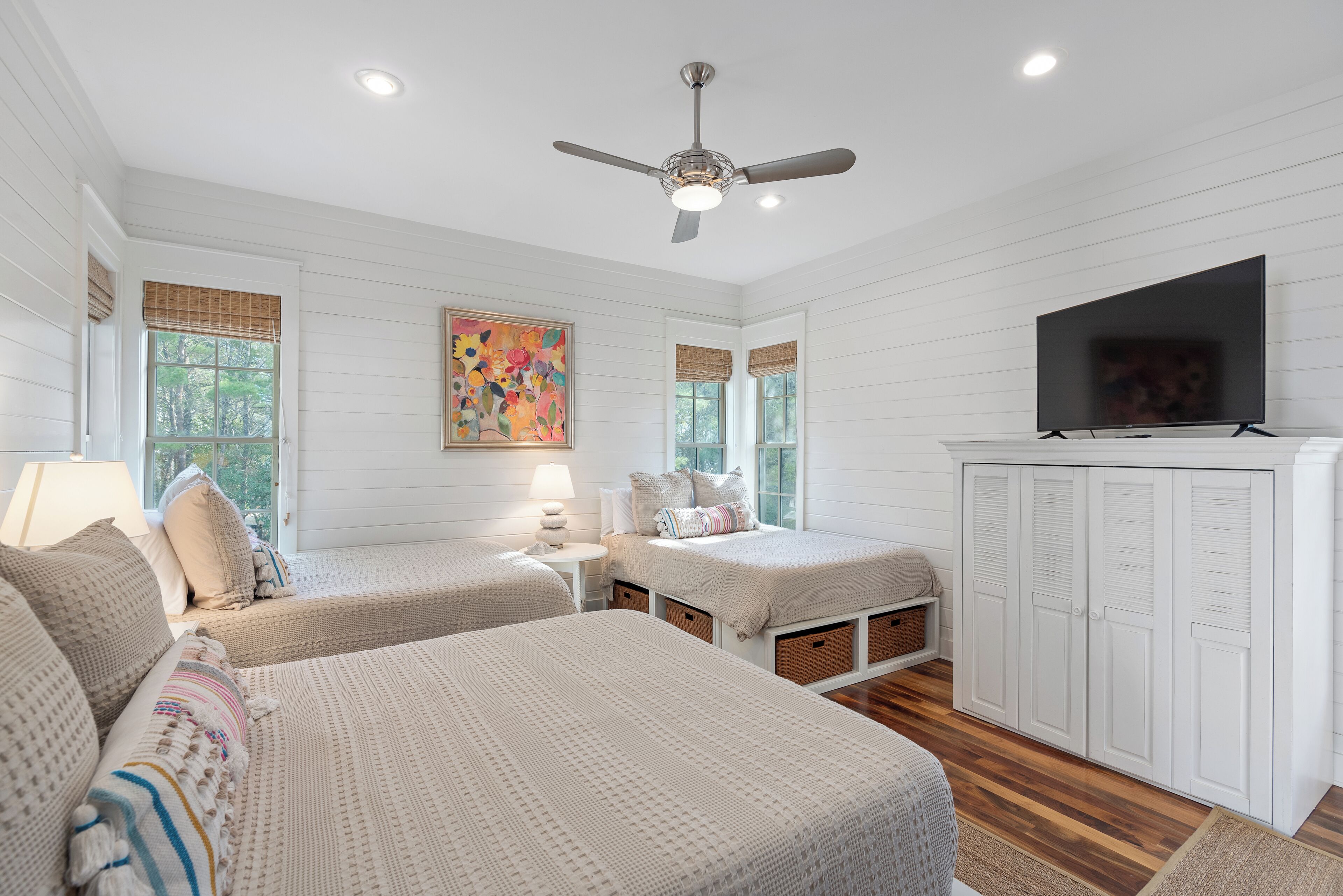 5 bedrooms