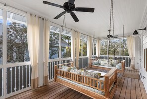 Interior - WaterColor "Best of Both" 5BR, Sleeps 12, Western Lake (Santa Rosa Beach)