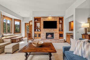 TV - Experience the Rocky Mountains of Steamboat from the comfort and convenience of (Steamboat Springs)