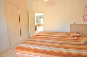 Room - Elena Apartments (Corfu)