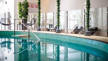 Indoor pool, outdoor pool