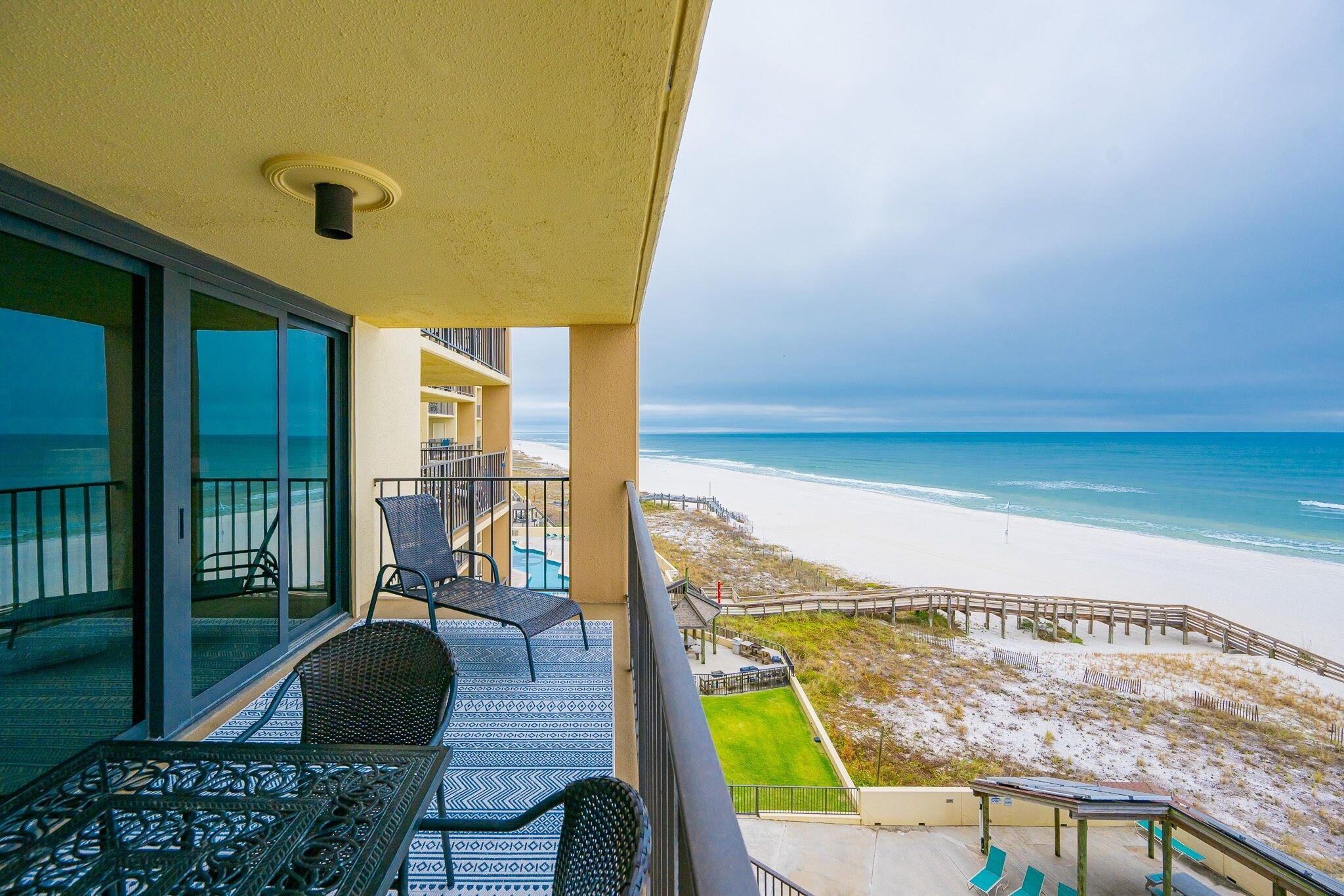 Condo, 1 Bedroom | Outdoor dining