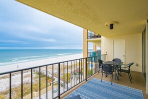 Condo, 1 Bedroom | Outdoor dining - Phoenix I 1056 1 Bedroom Condo (Orange Beach)