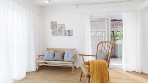 Hus – comfort, terrasse | Oppholdsområde