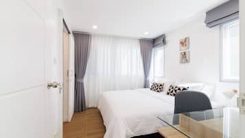 Casa Confort, patio | Cortinas opacas, tabla de planchar con plancha, wifi gratis