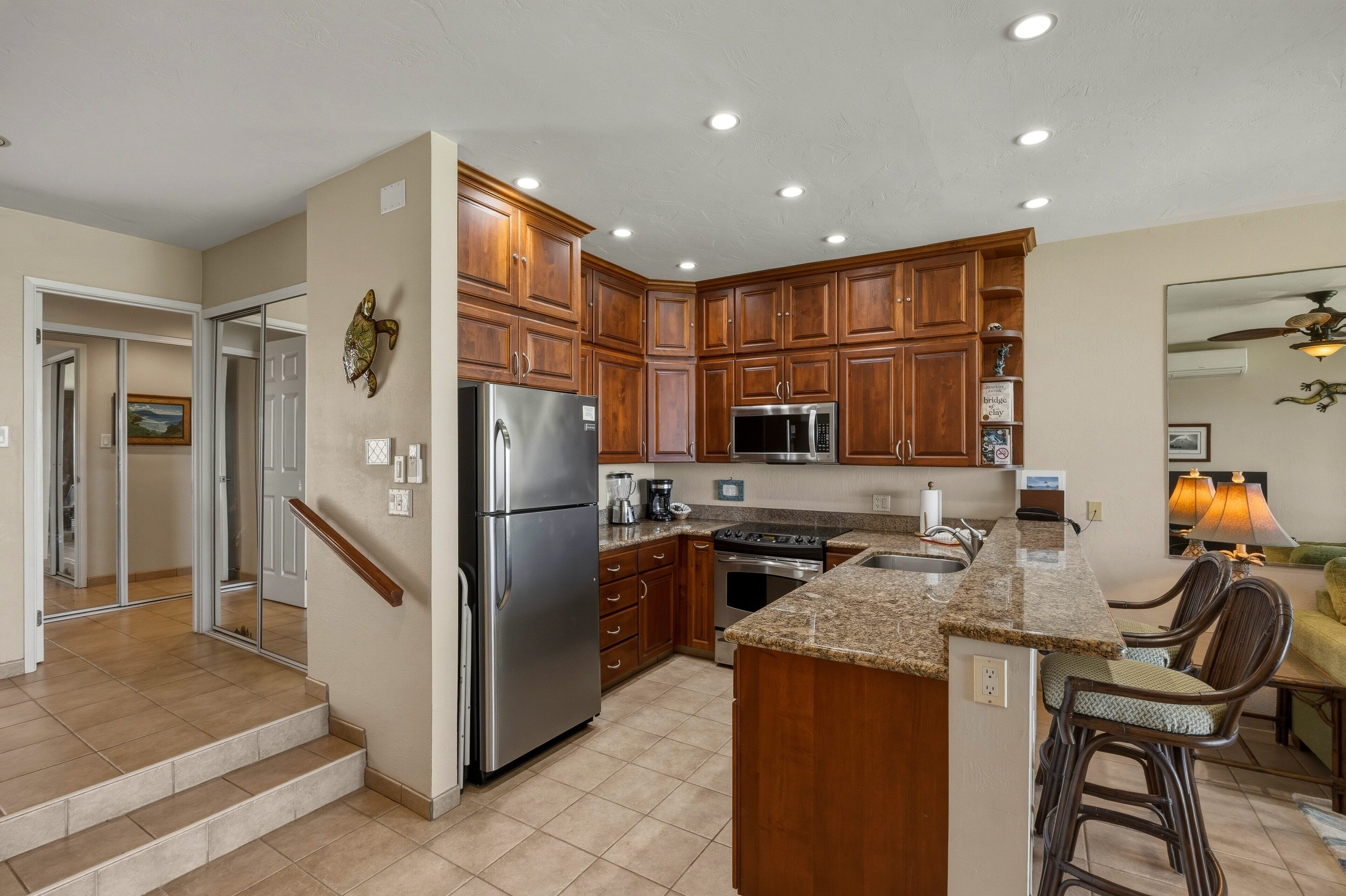 Condo, 1 Bedroom | Private kitchen | Fridge, oven, coffee/tea maker, toaster