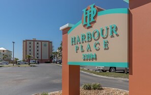 Property grounds - Harbour Place 104 2 Bedroom Condo (Orange Beach)