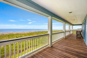 House, 4 Bedrooms | Property grounds - Dawn Treader 4 Bedroom Home (Port Bolivar)