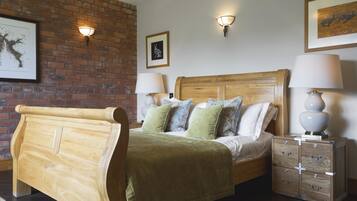 House | 6 bedrooms, Internet