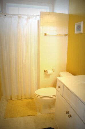 Bathroom - Your Coastal Retreat Awaits at Giddy's Get Away (N Topsail Beach)