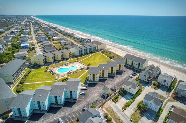 Exterior - Surf City Condo with Pool and Ocean Access (Surf CIty)