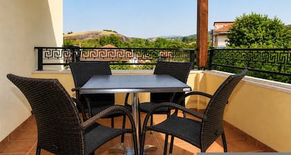 Hotel Gogos - Meteora Views Getaway in Kastraki