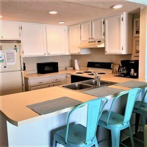 Microwave - Oceanfront Comfort in Surf City -  Surf Condo 112 (Surf City)