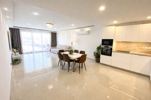 Interior - Cliff's Edge Luxury Apartment With Large Pool & Stunning Views (Ta' Sannat)