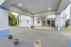 Exterior - Ole South Inn Jackson I 40 TN (Denmark)