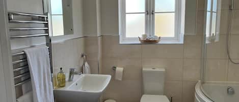 Separate bathtub and shower, deep-soaking bathtub, hair dryer