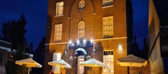 OYO Rothwell House Hotel