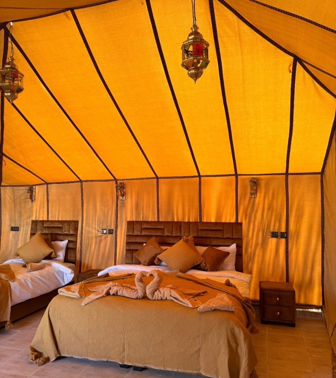6 bedrooms, free WiFi, bed sheets, wheelchair access