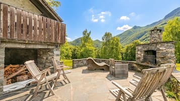 Chalet Standar, beberapa kamar, tepi gunung (Casa Eyrie Centovalli) | Teras/patio