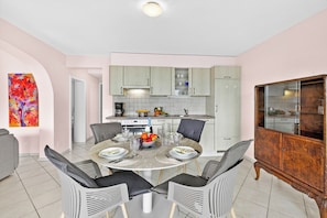Family Apartment, Multiple Bedrooms, Mountainside (Panoramic Garden Locarno) | Dining - Panoramic Garden Locarno (Locarno)