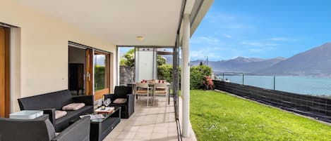 Familienapartment, 2 Schlafzimmer, Bergseite (Panoramic Garden Lake View in Locarno) | Speisen im Freien