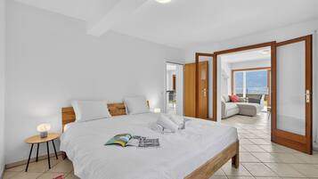 Family Apartment, 2 Bedrooms, Mountainside (Panoramic Garden Lake View in Locarno) | 2 bedrooms