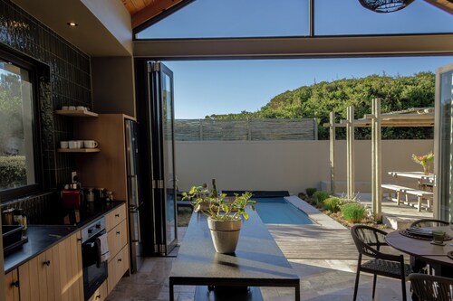 Two Luxury Cabins in Private Beach and Fynbos Estate