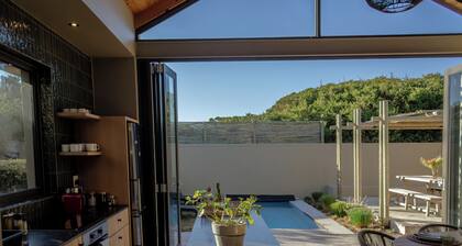 Two Luxury Cabins in Private Beach and Fynbos Estate